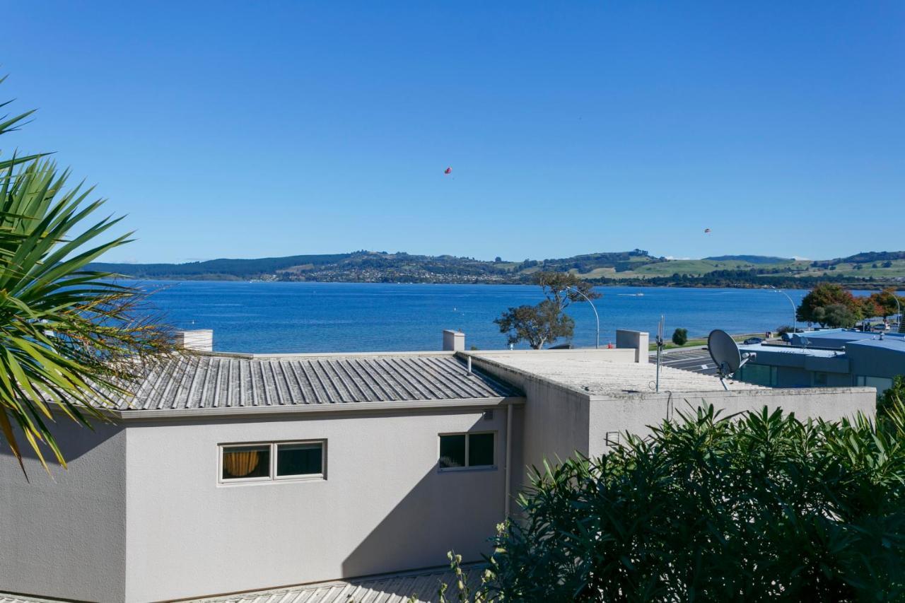 Baycrest Thermal Lodge Taupo Eksteriør billede